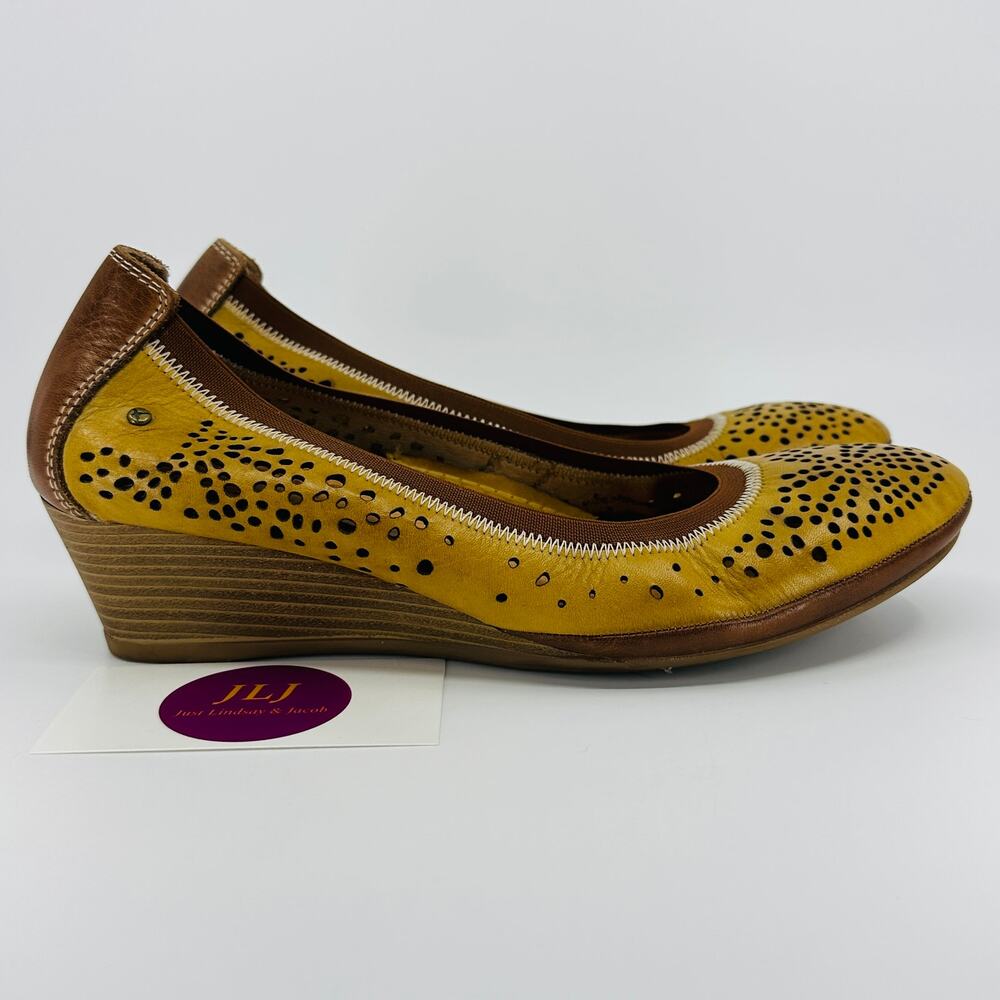 Pikolinos Women's Trento Perforated Leather Wedge Heels Size 38 EU/ 7.5-8 US